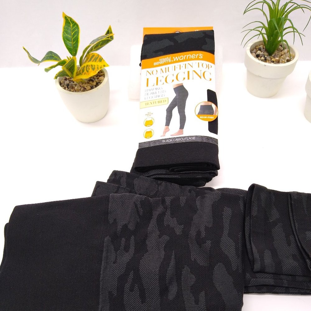 Warner's Blissful Benefits No Muffin Top Textured Leggings L/XL Black Camouflage
